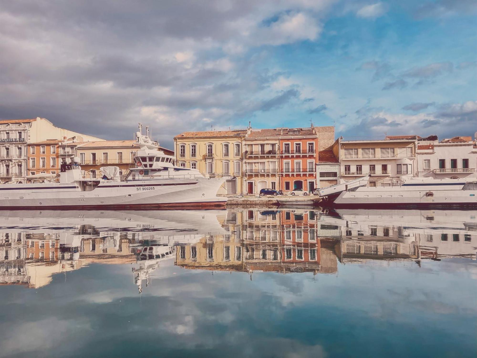 "Mario" BALCONS SUR LE CANAL ROYAL, belle vue, climatisé Sète Extérieur photo